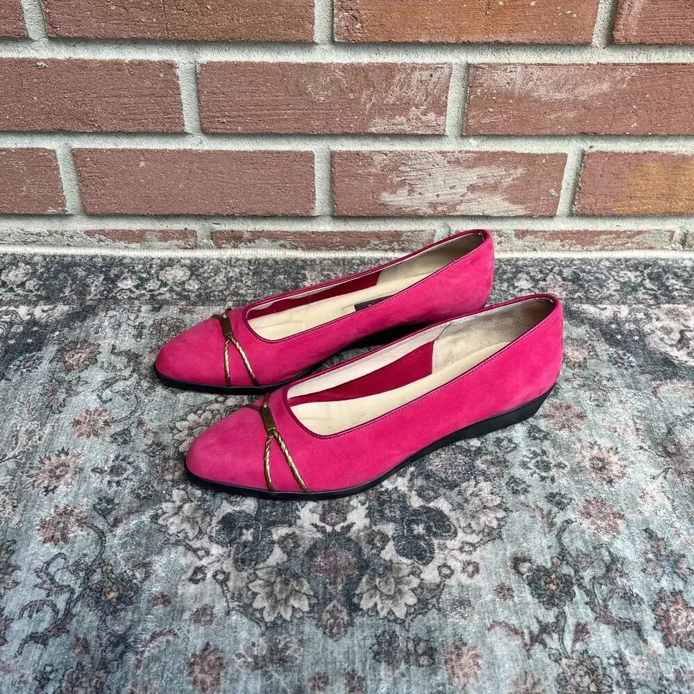 Vtg BALLY Megan II / Women's 8 M / Hot Pink Suede Flats Gold Logo Italy